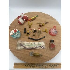 Lot Of 24 Lures variety Shapleigh's Reel oil, vtg flies, floats, 8#limp line etc
